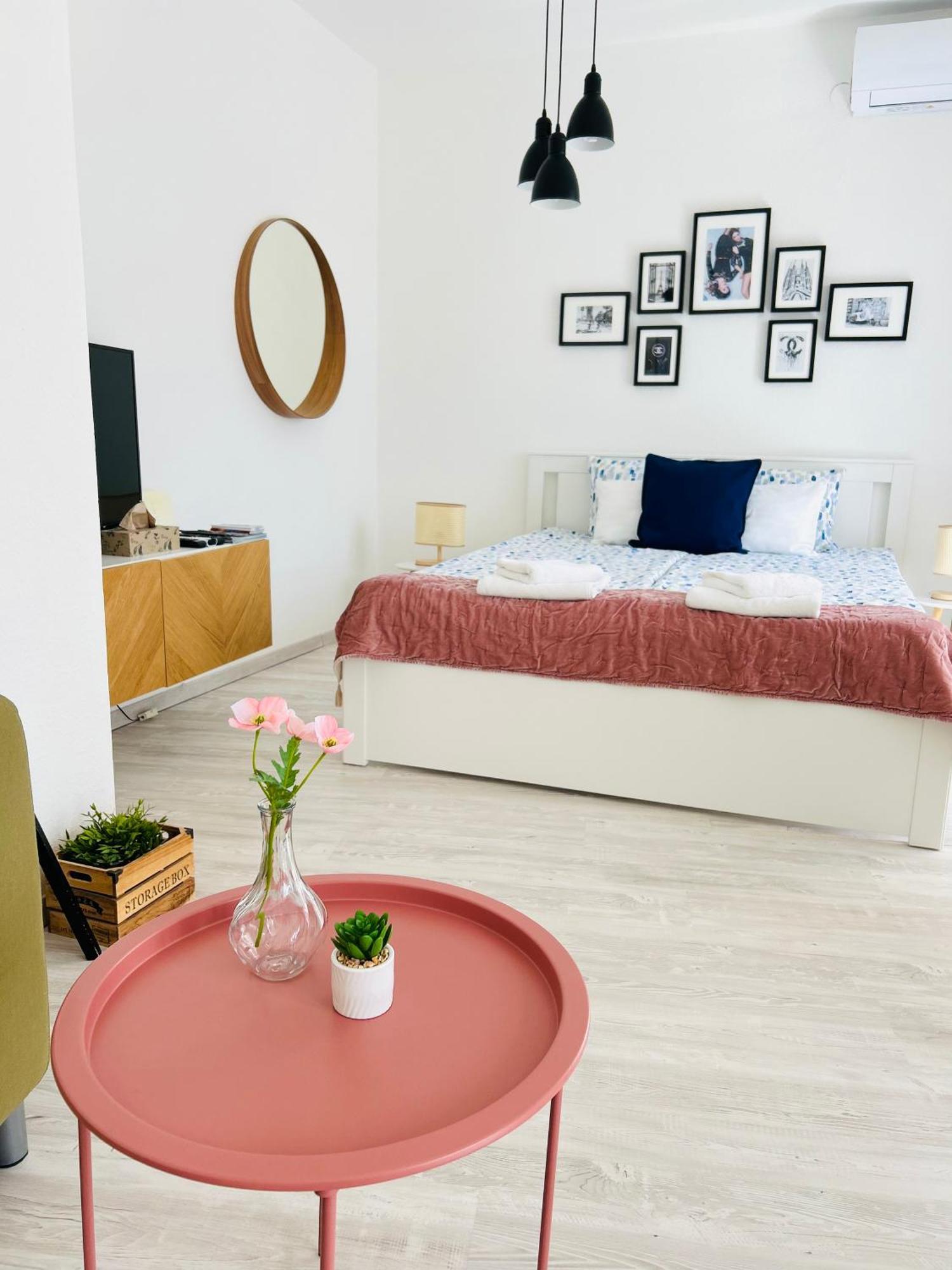 Belvarosi Studio Apartman Кечкемет Екстер'єр фото